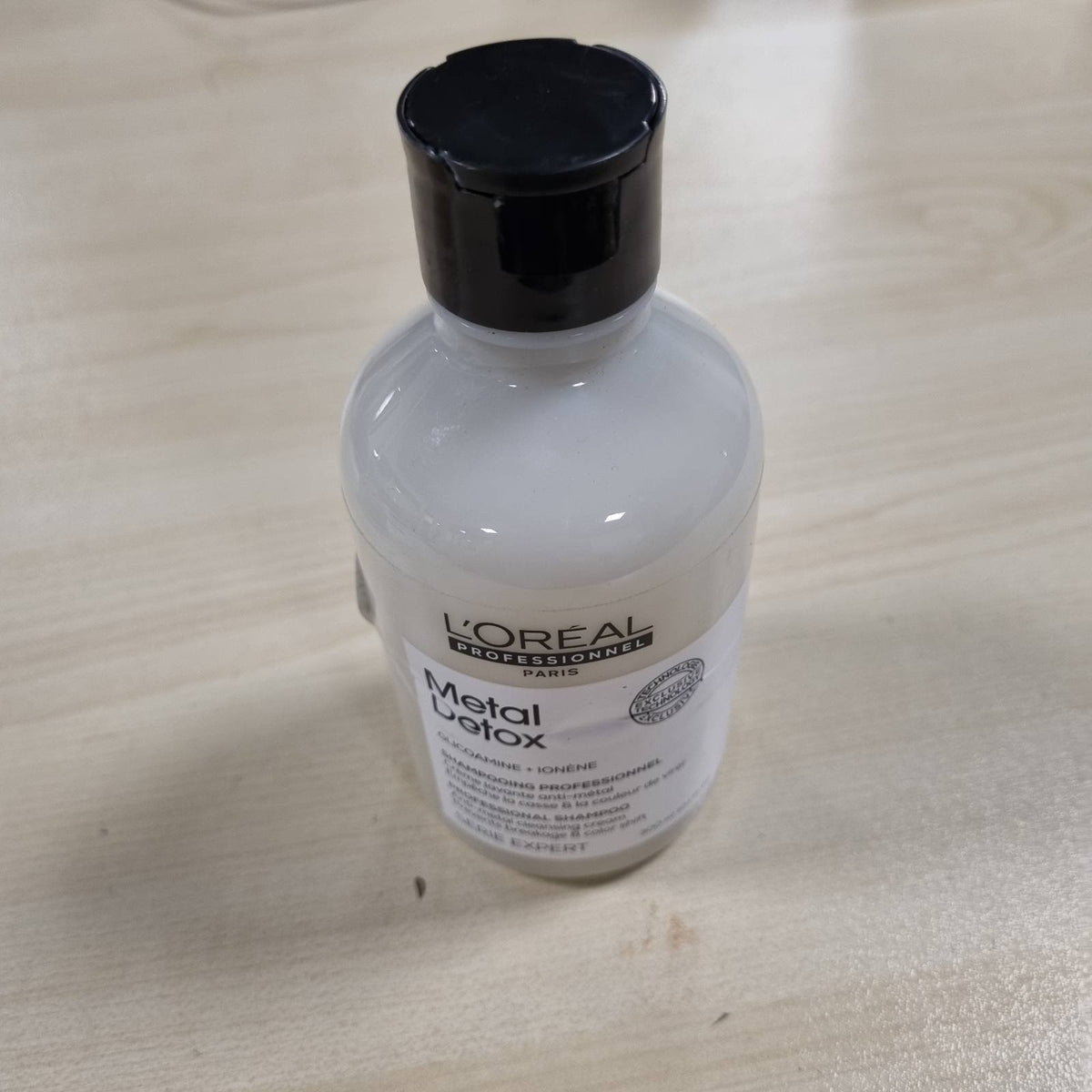 298314 - L'OREAL PROFESSIONNEL Krem Pastrues Metal Detox, 300 ml, shampo kundër thyerjes dhe anti-metalike