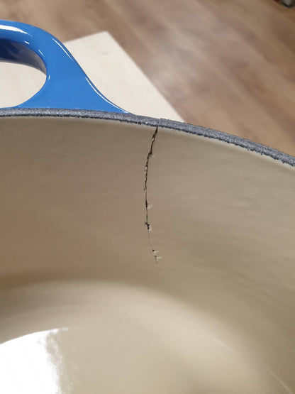 195012 - LE CREUSET Enë Pjekjeje Prej Gize të Emaluar Signature me Kapak, e Rrumbullakët, 6.7L, 6.125kg, 28cm, Ngjyrë Blu, 21177282202430