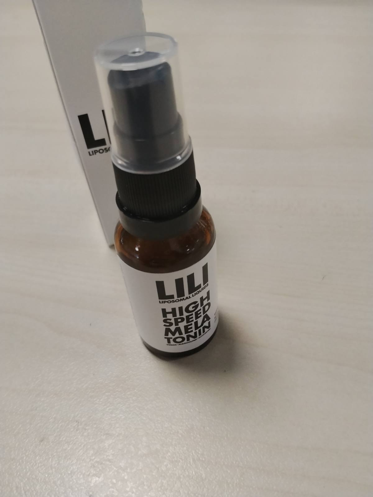 297330 - SPEJ MELATONINE Sprej me Shpejtësi të Lartë, 0.5 mg melatoninë për spërkatje, 160 spërkatje, vegan, pa alkool dhe pa sheqer