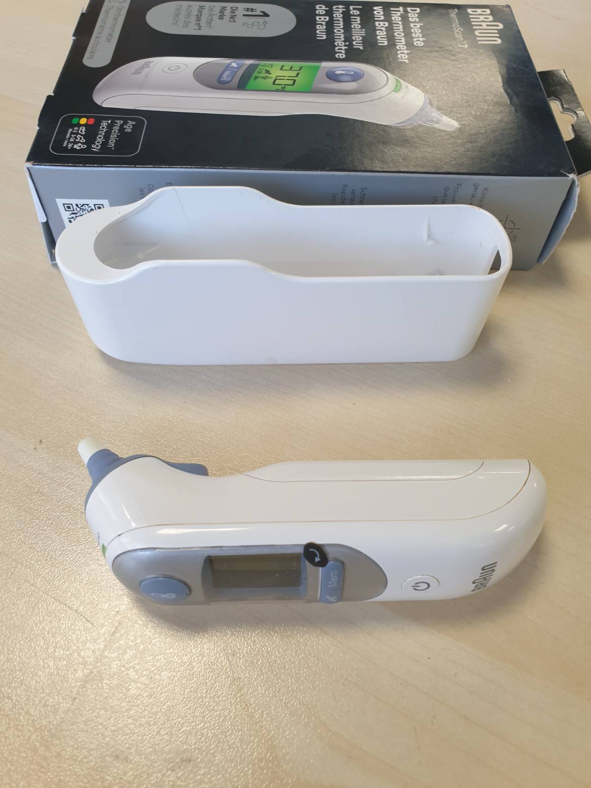 298106 - BRAUN Termometër veshi ThermoScan 7 BRAIRT6520 | Teknologjia e Precizionit Age | Ekran dixhital me kodim ngjyrash | Miqësor për foshnje dhe fëmijë të vegjël