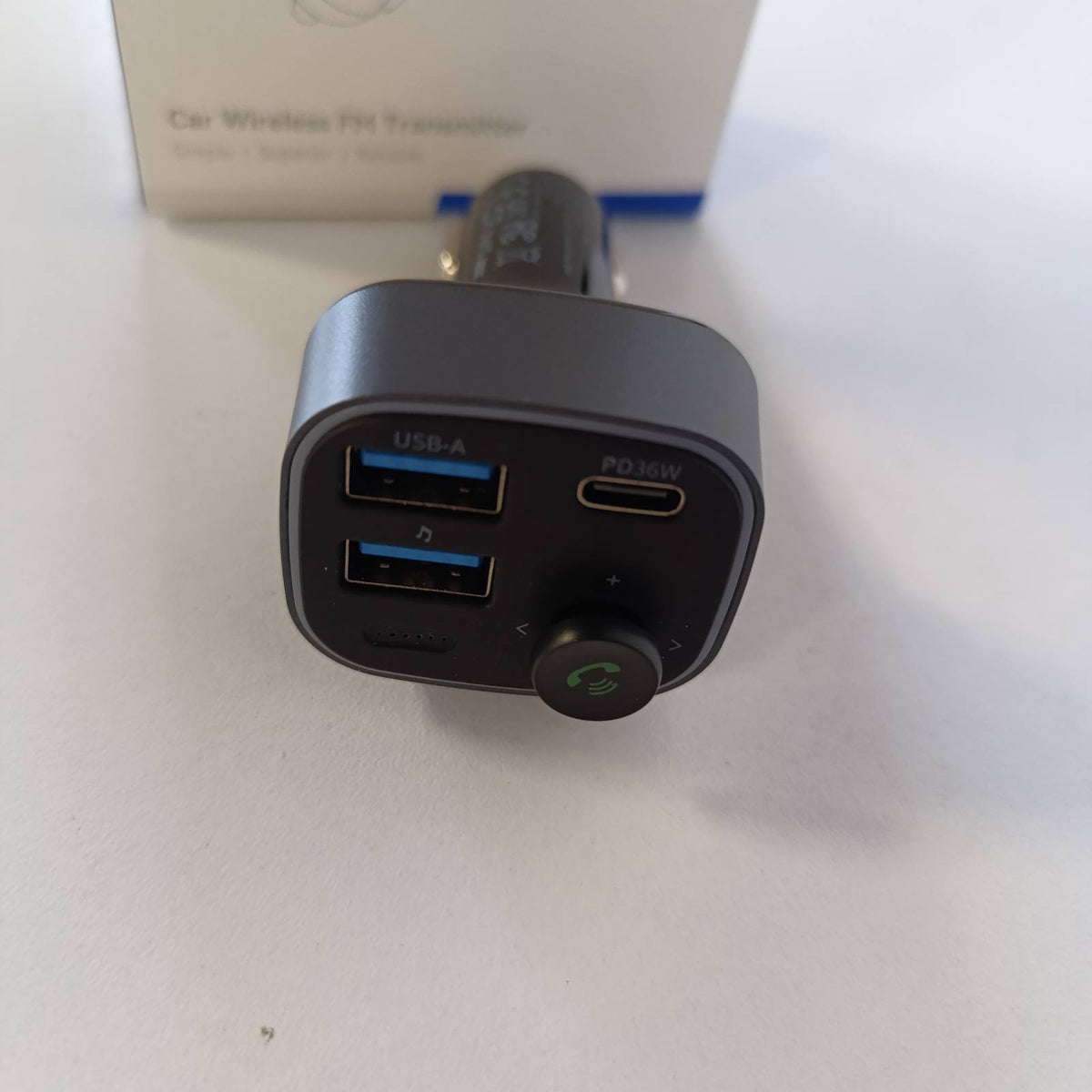 295267 - SYNCWIRE Transmetues FM për Makinë Bluetooth 5.4, 48W (PD 36W & 12W), Adaptor Bluetooth me Çelës Drite, Zë HiFi Bass, Karikim i Shpejtë