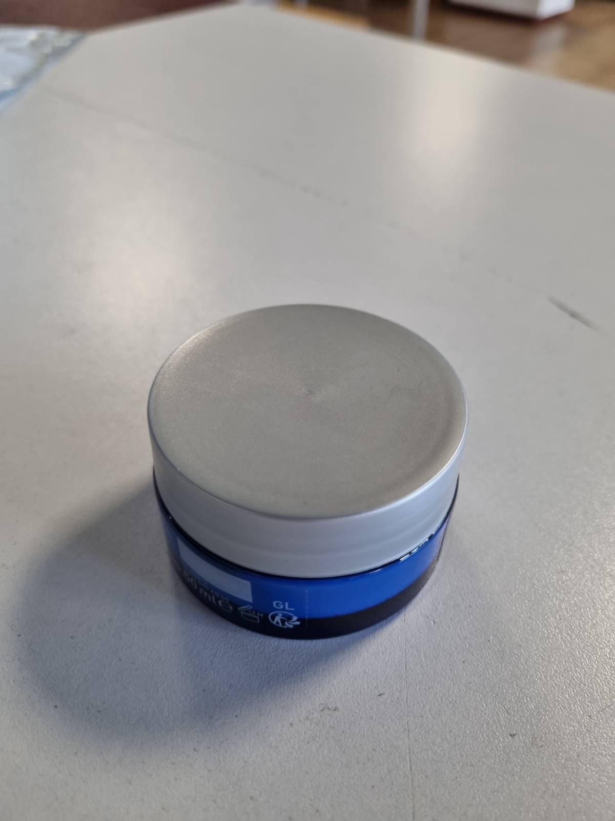 306950 - NIVEA MEN Krem ushqyes Protect & Care Express 50ml për lëkurë të thatë