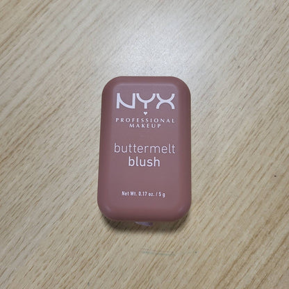 297685 - NYX PROFESSIONAL MAKE-UP Skuqje në formë pudre 10g, e pasuruar me gjalpë mangoje, gjalpë bajamesh dhe gjalpë shea, vegane, ngjyra: Feeling Butta