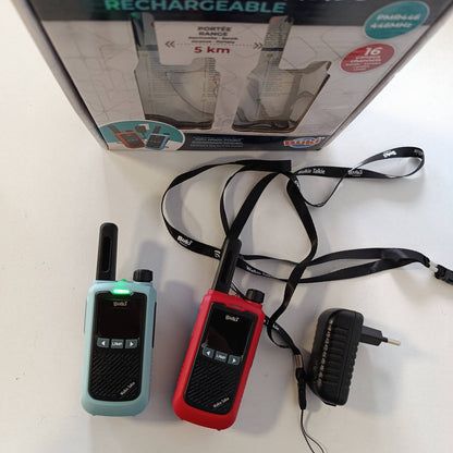 295172 - BUKI France Radio me karikim të rikarikueshëm, rreze veprimi 5 km, pako me 2 bateri litiumi dhe karikues të dyfishtë, 16 kanale, elektrik dore, kapëse rripi, për fëmijë dhe të rritur 8 vjeç e lart