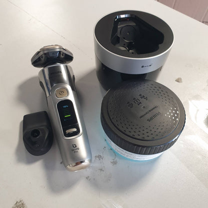 292031 - PHILIPS Shaver i9000 Prestige Ultra, Brisk elektrik për të lagur dhe për të tharë flokët, teknologji Skin IQ Pro, XP9404/31