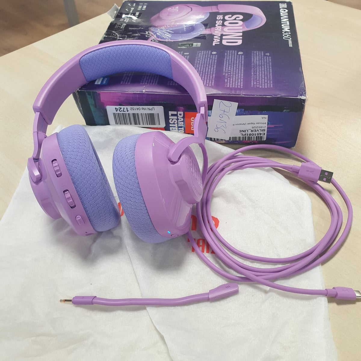 276136 - JBL Kufje për Lojëra Quantum 360 pa tel, lidhje e dyfishtë 2.4 GHz dhe Bluetooth, jetëgjatësi baterie 22 orë, mikrofon i shkëputshëm, i pajtueshëm me shumë platforma, vjollcë