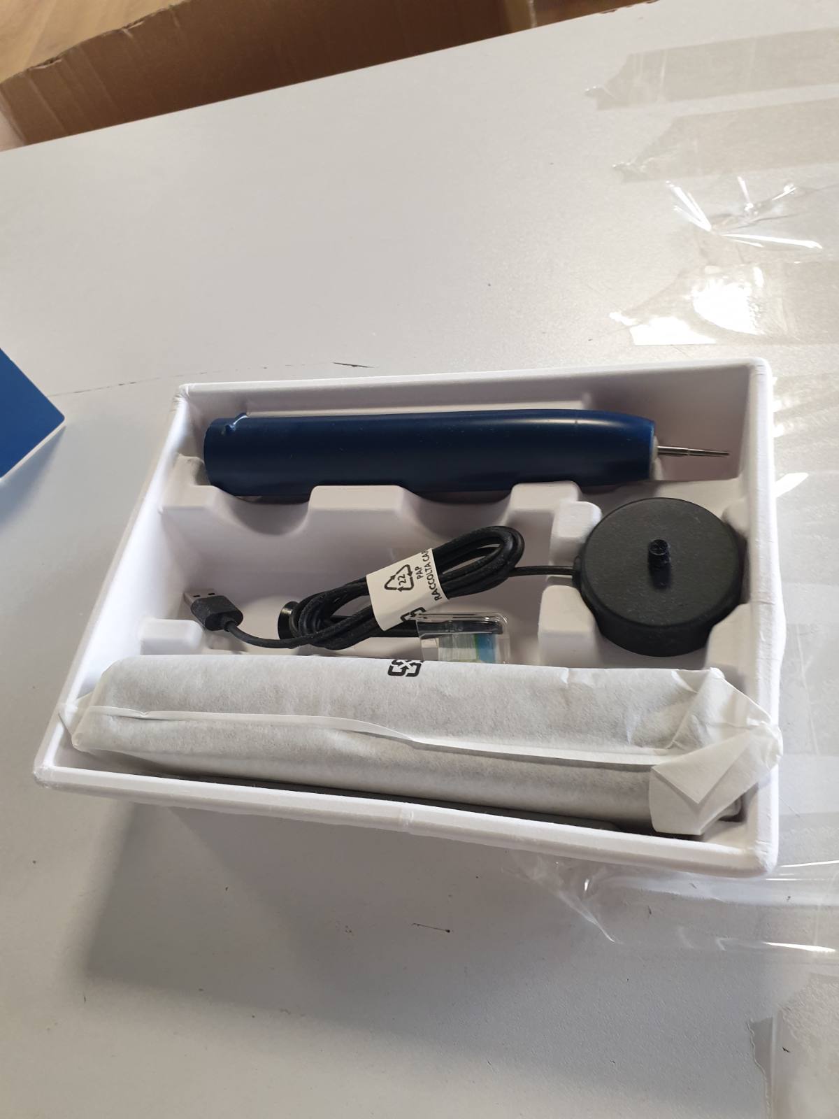 315066 - urçë dhëmbësh elektrike Sonicare ProtectiveClean 5100, e zezë, me kuti udhëtimi, 3 mënyra pastrimi, 2 kokë furçe zbardhuese, HX6850/47