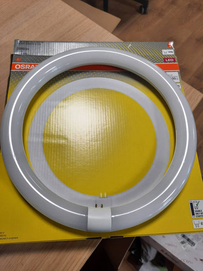 197076 - OSRAM LED TUBE T9C EM 32, Tub LED në formë unaze, 18.3W, 2000lm, 3000K, Dritë e bardhë e ngrohtë, Alternativë LED për llambat fluoreshente T9, Jetëgjatësi e gjatë, Konsum i ulët i energjisë