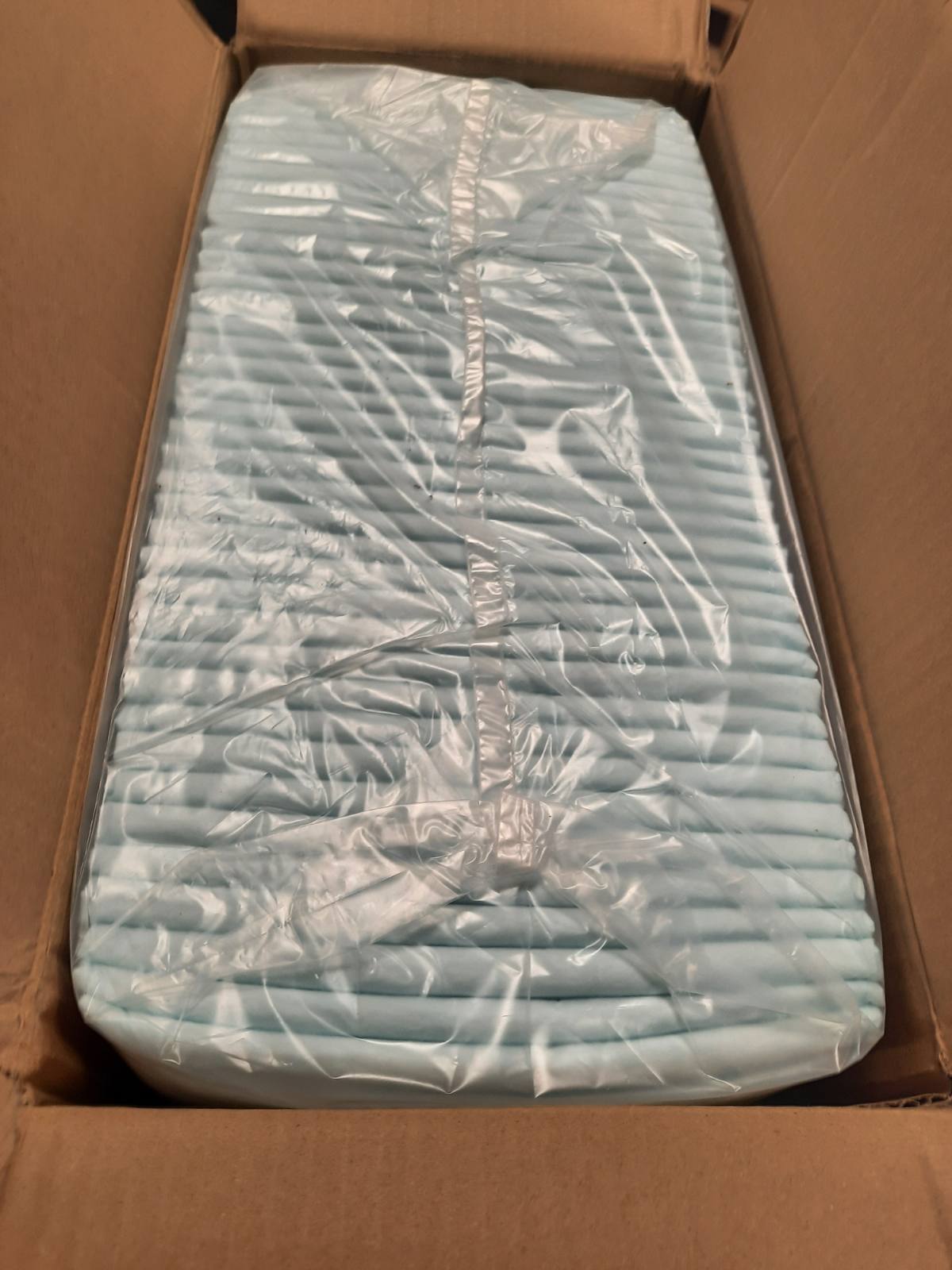 197088 - AMAZON BASICS Mbështjellës për jashtëqitje qensh, 40 copë, të papërshkueshëm nga rrjedhjet, me 5 shtresa, sipërfaqe që thahet shpejt, madhësi XL, blu, për qen dhe këlyshë