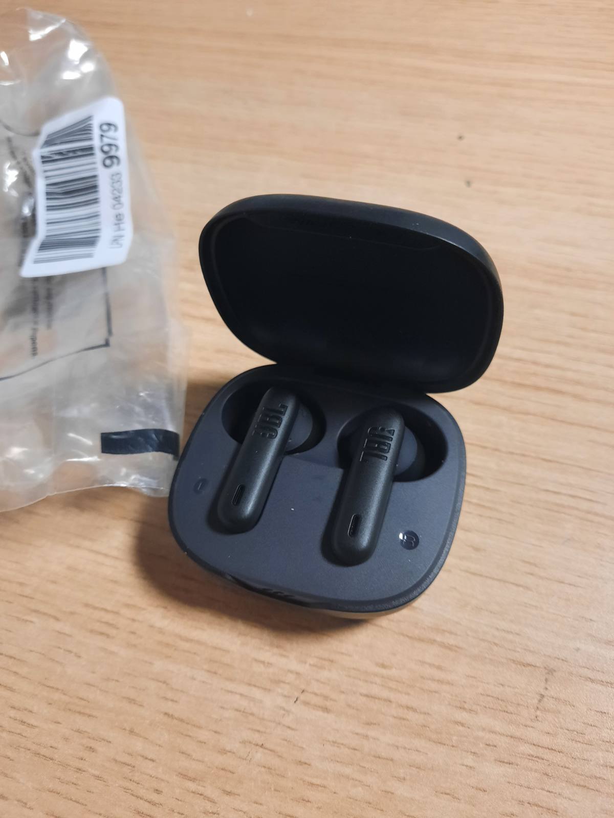 245100 - JBL Vibe Flex 2 Kufje Wireless (True Wireless) brenda veshit me mikrofon – VFLEX2BLKAM.