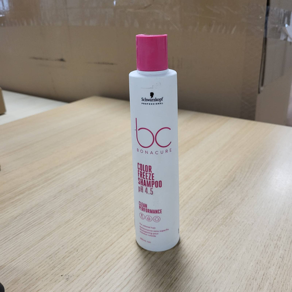 298722 - SCHWARZKOPF PROFESSIONAL BC BONACURE pH 4.5 COLOR FREEZE - 200ml, Material për Mbrojtjen e Ngjyrës