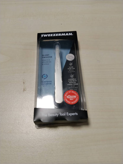 321393 - TWEEZERMAN Pinceta (të bluara me dorë, me majë të pjerrët, për heqjen e vetullave, çelik inox), Argjend Platini