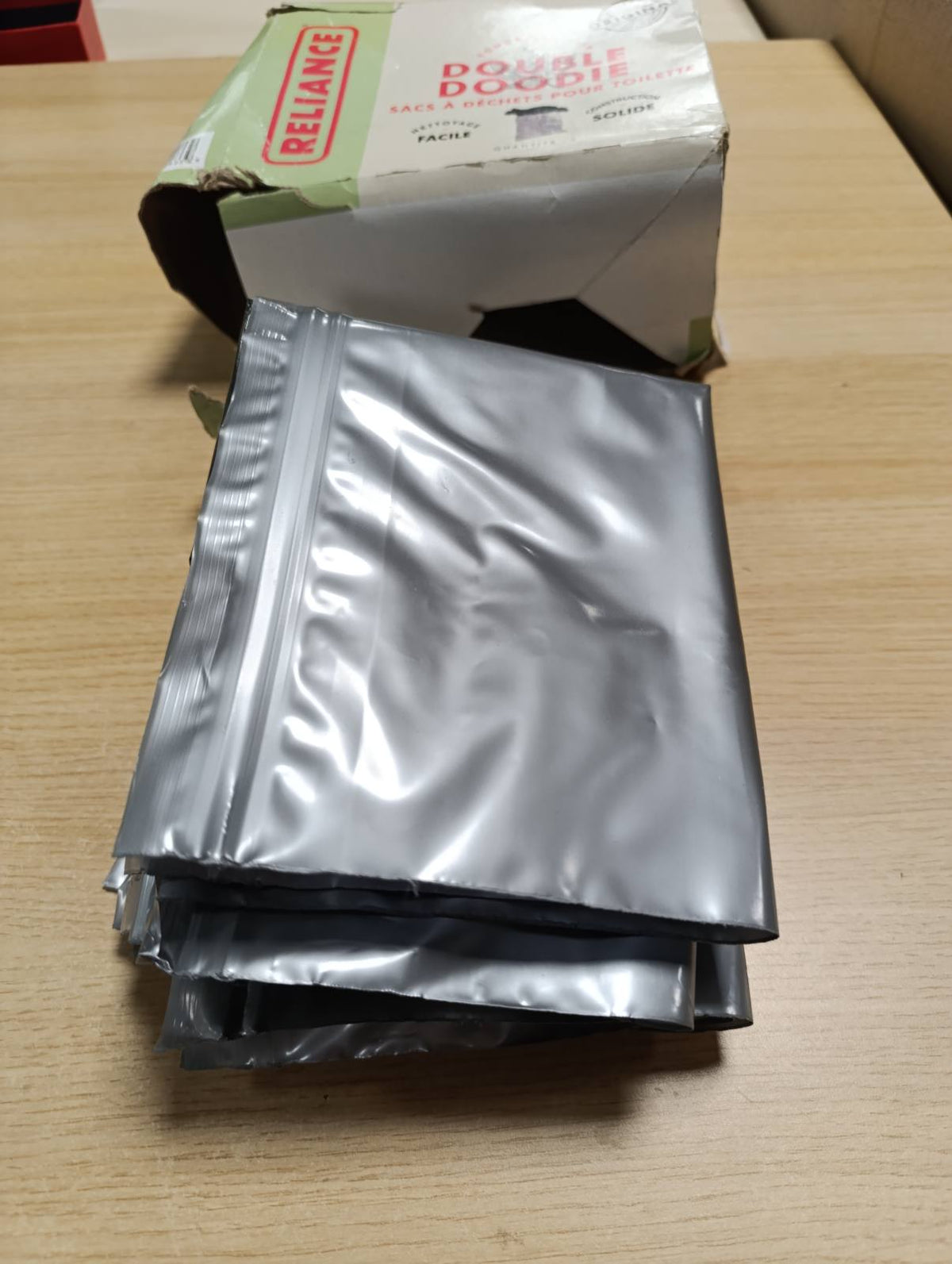 298455 - RELIANCE PRODUCTS Qese për Mbetjet e Tualetit Double Doodie - Pa Xhel (ngjyrë hiri, të Vogla)