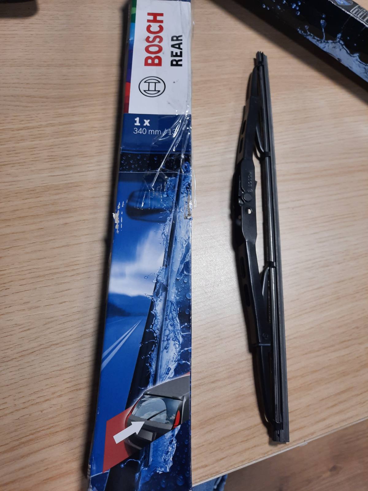 294581 - BOSCH Fshirëse xhami të pasmë H341, Gjatësia: 340 mm