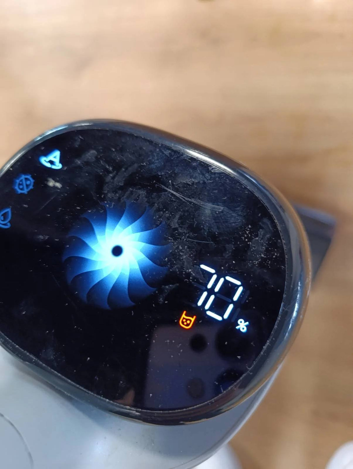 292020 - DREAME H14, Fshesë me korrent për lagështi dhe tharje, Kryqëzim i sheshtë 180°, Larje/tharje me furçë 60°C, Tharje e shpejtë 5 minuta, Pastrim automatik me rrotullim të dyfishtë, Thithje 18 kPa, Zbulim/Rregullim Inteligjent
