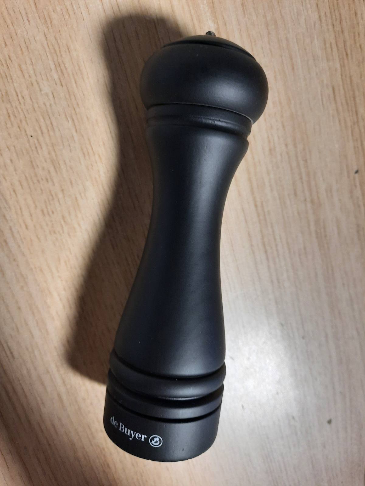 195510 - DE BUYER - Piper i Zi Mat Java, Materiali Inox, Madhësia 18cm