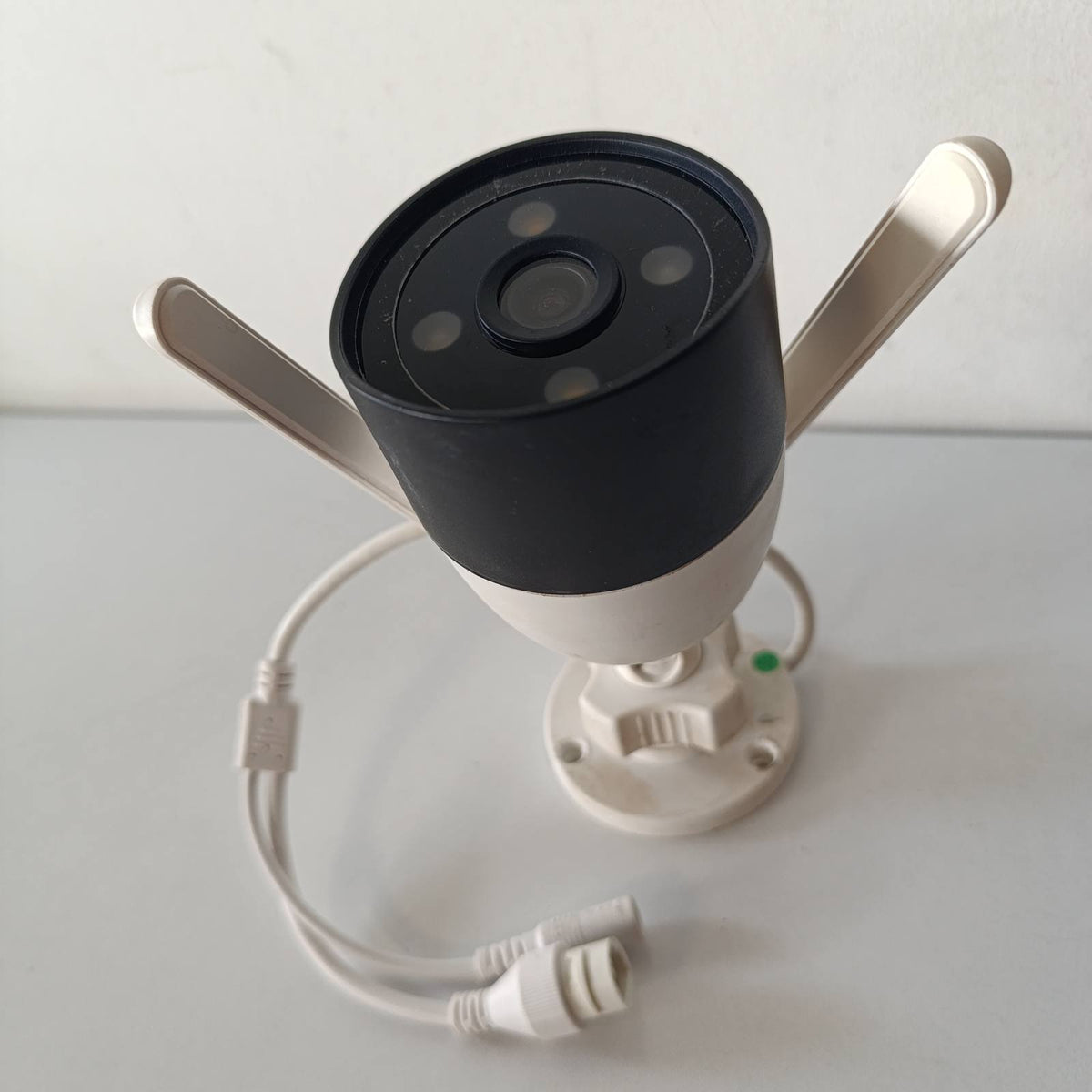 309791 - TENDA Kamera Sigurie e Jashtme, Mbikëqyrjeje WiFi 1080P me Audio Dypalëshe, Shikim me Ngjyra Natën, Detektim i Personave dhe Lëvizjes me IA, Kompatibil me Alexa, CT3