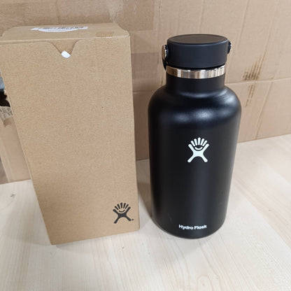 183454 - HYDRO FLASK - Shishe uji e izoluar me vakum prej çeliku inox, 1893ml (64oz) - me kapak të papërshkueshëm dhe fleksibël - Për piqet të nxehta dhe të ftohta - Ngjyrë e zezë