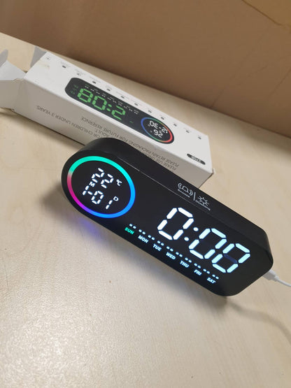 185996 - DIBONIUR Orë Dixhitale LED me Alarm të Dyfishtë, Energjizuar me USB/Bateri, me Memorje Fikjeje dhe Funksion Numërimi Mbrapsht