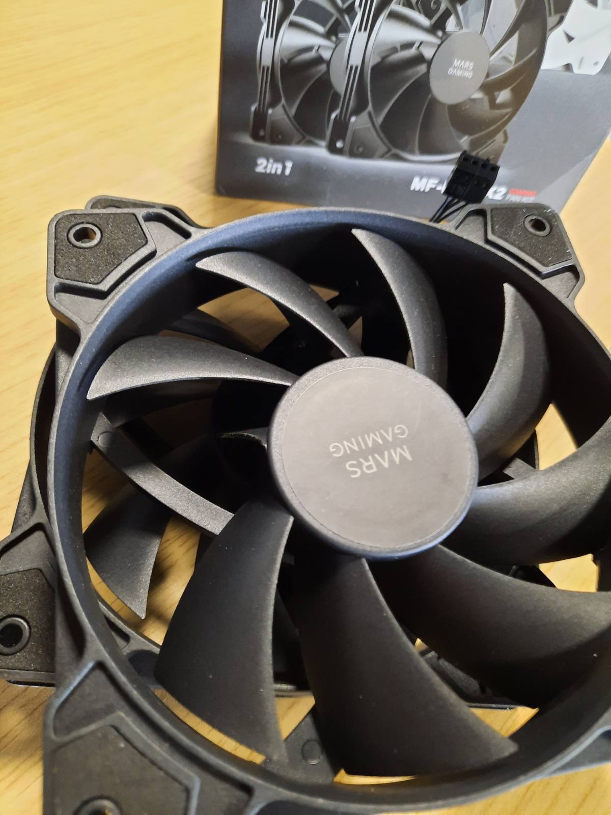 296064 - MARS GAMING MF-PWMX2 Kit Ventilatorësh 2 x 120 mm, FDB Ultra i Qetë 12dB, Sistem Anti-Vibrim, Sistem PWM, i Zi