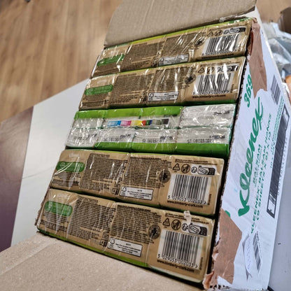 302250 - KLEENEX Paketa Standarde të Pecetave me Balsam P8, x10