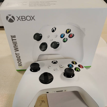 299295 - XBOX Kontrollues Pa Tel, Robot i bardhë