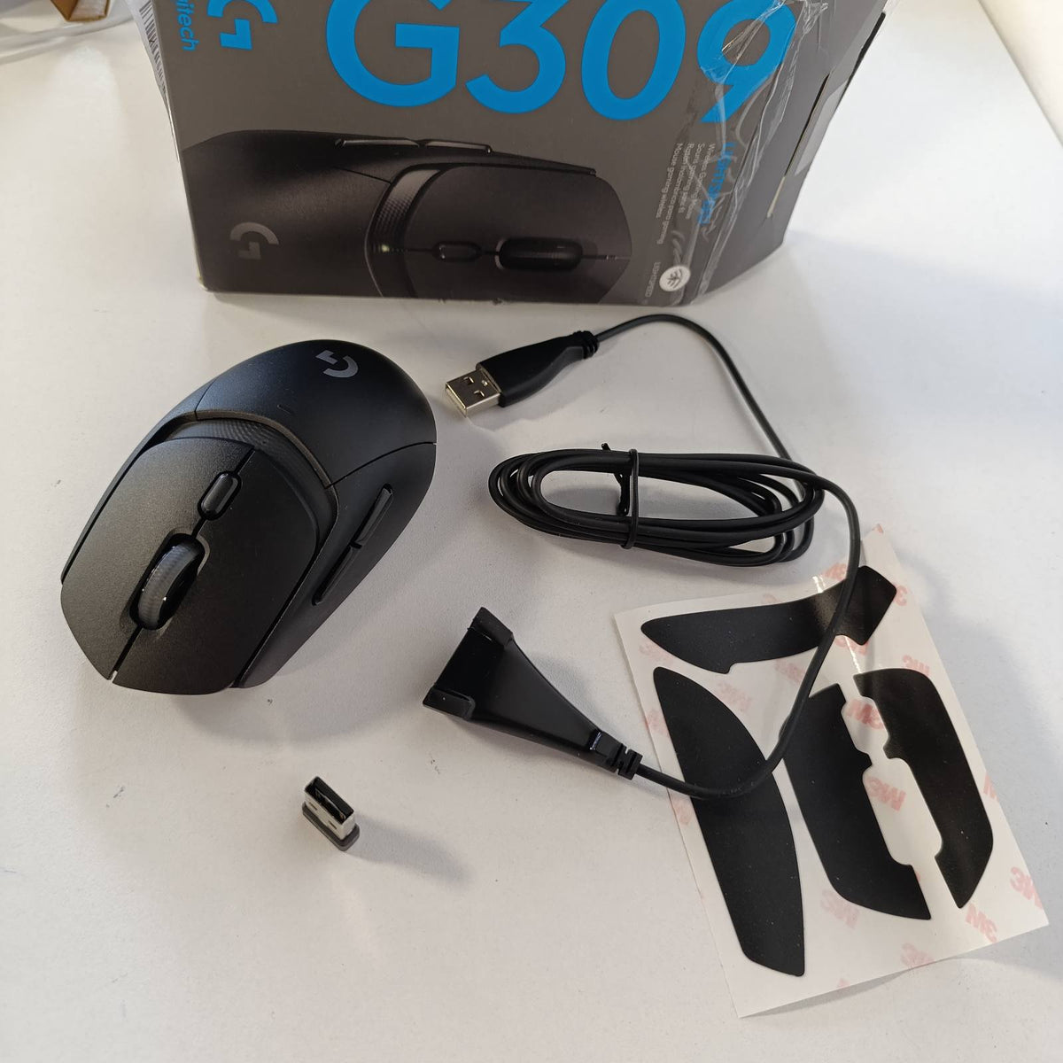 295095 - LOGITECH G309 Lightspeed Maus lojërash pa tel, i lehtë, çelës hibrid LIGHTFORCE, sensor Hero 25K, 300 orë jetëgjatësi baterie, 6 butona programueshëm, për PC dhe Mac - i Zi