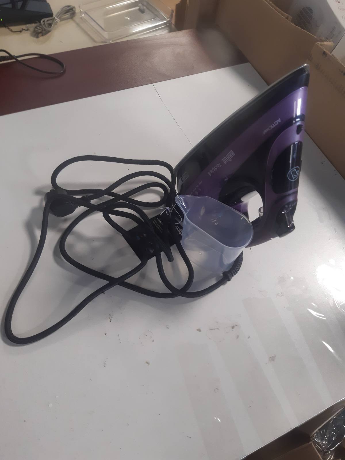 221068 - BRAUN - Hekur me avull Texstyle9 SI9661VI, nxitje avulli 250g/min, rezervuar uji 330ml, ngjyrë vjollcë