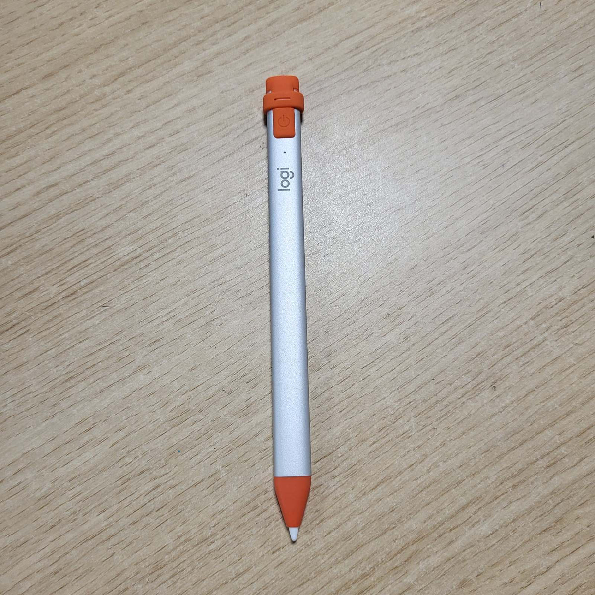 299162 - LOGITECH, Laps dixhital Crayon për të gjitha iPad-ët (2018 e më vonë) me teknologjinë Apple Pencil, dizajn kundër rrokullisjes dhe majë dinamike inteligjente - Argjendtë/Portokalli