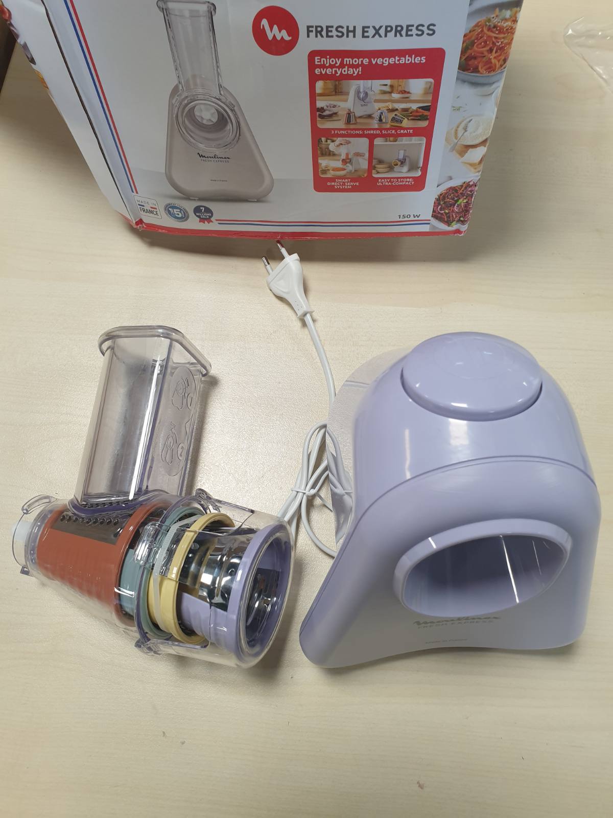 162303 - MOULINEX DK8546 Prerëse Elektrike 4-në-1 Fresh Express, Sistem Servirjeje Direkte, E Lehtë për t'u Pastruar dhe Ruajtur, Ngjyrë Vjollce