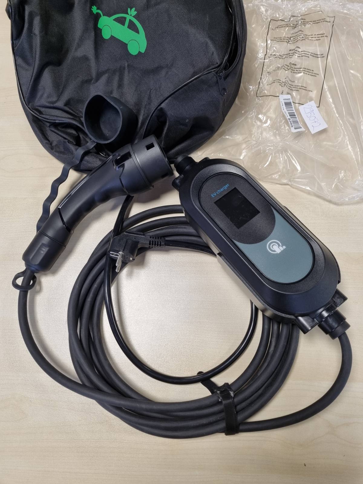 295072 - ACEMORA Karikues për Makina Elektrike Tipi 2, 3.68kW, rrymë e ndërrueshme 8-16A, ekran dixhital, karikim i kohësuar 0-12H, kabllo 6M
