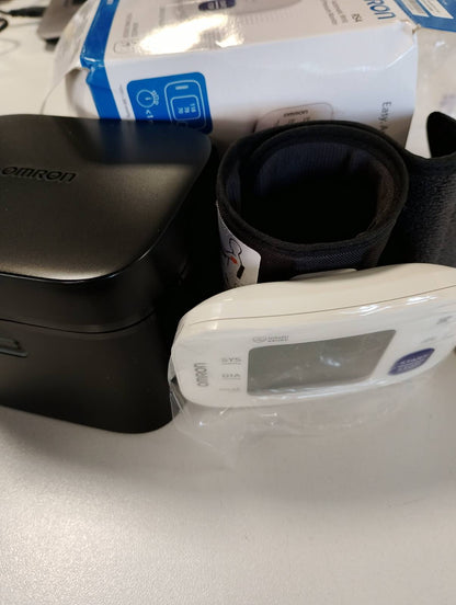300460 - OMRON Monitor i presionit të gjakut RS4, Test Winner Stiftung Warentest 11/2023