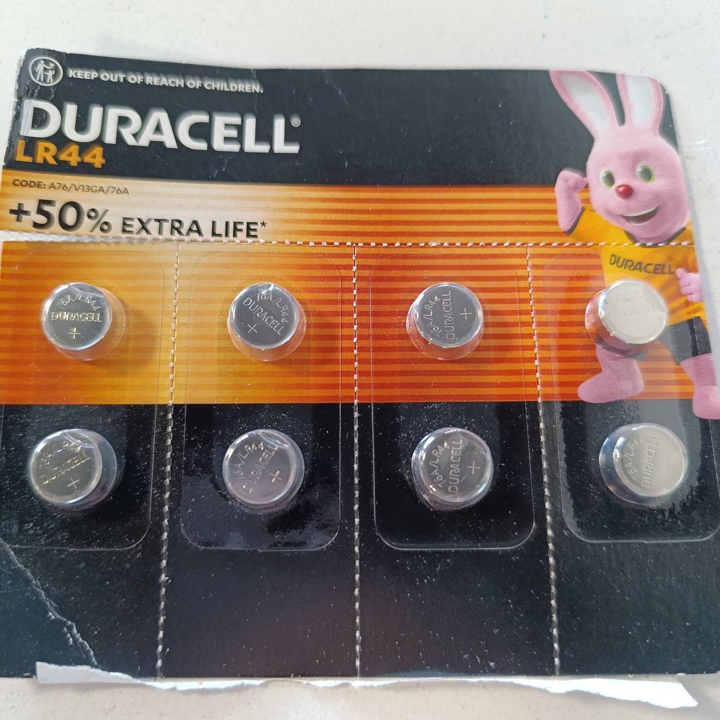 274536 - DURACELL Bateri LR44 me butona (8 copë), 1.5 V (A76, V13GA, 76A)