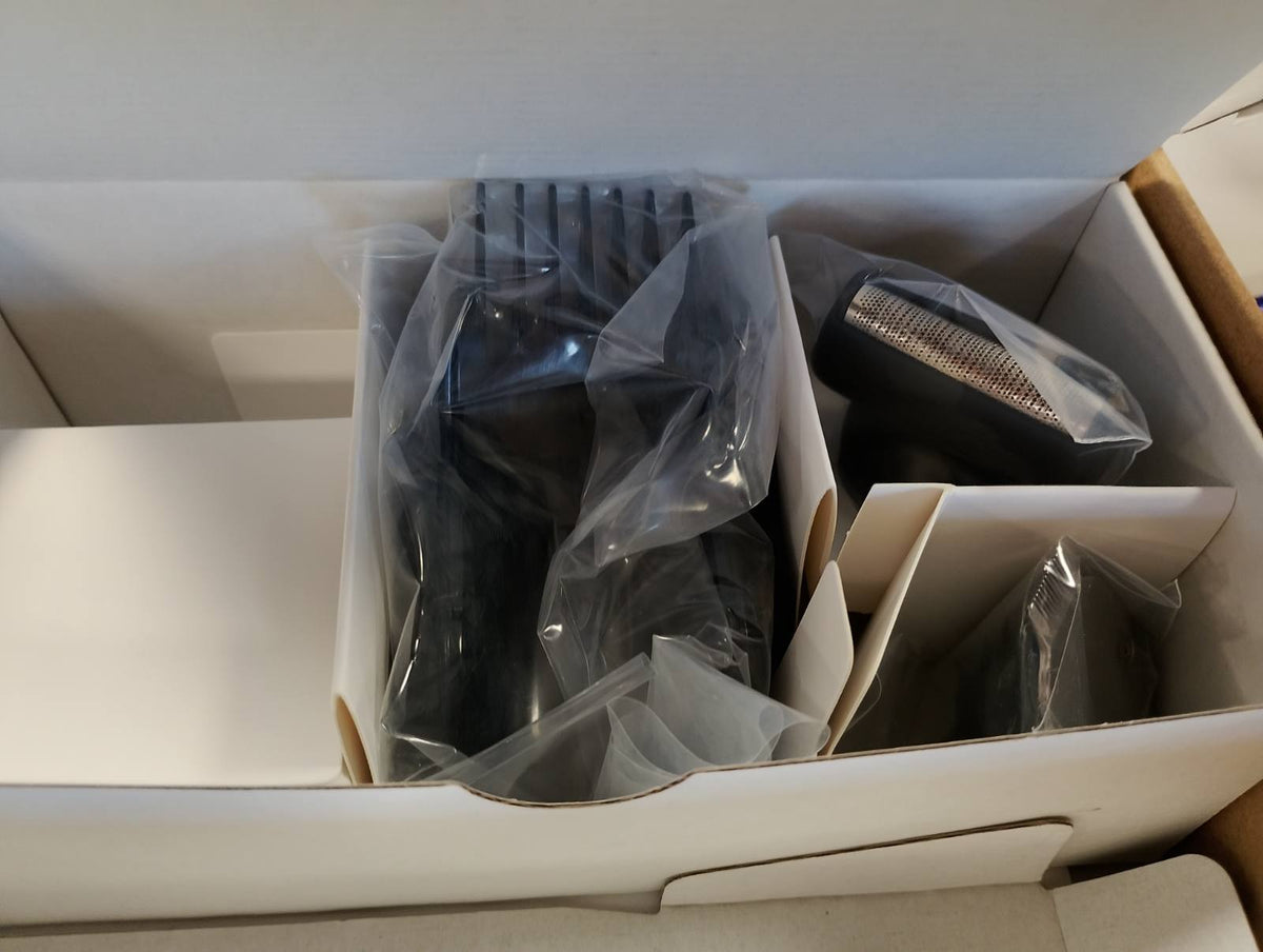 300287 - BRAUN Makinë prerëse për mjekër Series 7 BT7545, rikarikueshme, rezistente ndaj ujit, +12 aksesorë, jetëgjatësi baterie 120 minuta, 40 cilësime gjatësie
