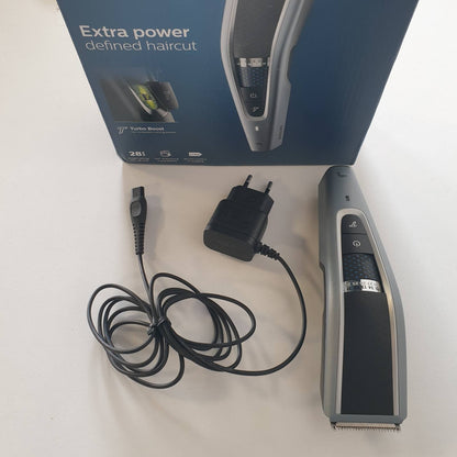 305964 - PHILIPS Seria 5000 HC5630/15 - Makinë prerëse flokësh, 28 cilësime gjatësie, 90 minuta përdorim pa tel, përfshin 3 krehëra udhëzues dhe kuti