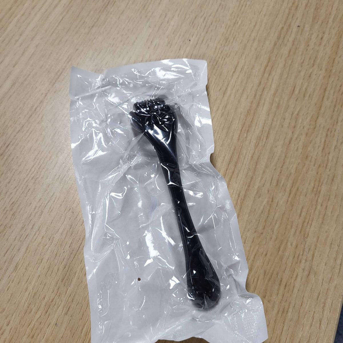 302662 - URAQT Rrullë për mjekër 0.5 mm, Dermaroller për rritjen e mjekrës, me mikrogjilpëra për fytyrën dhe trupin, për kujdesin e lëkurës, kundër plakjes dhe rrudhave