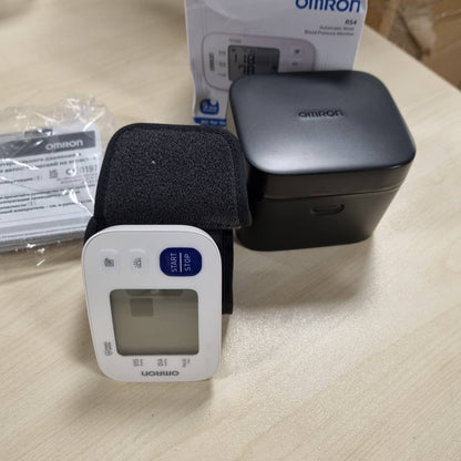300461 - OMRON Monitor i presionit të gjakut RS4 - Test Winner Stiftung Warentest 11/2023