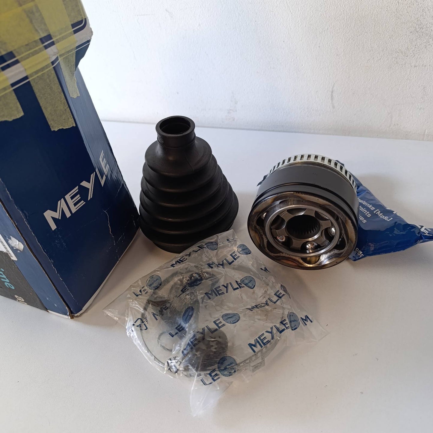 288743 - 1x komplet nyjesh CV MEYLE, ana e rrotës së boshtit të transmisionit