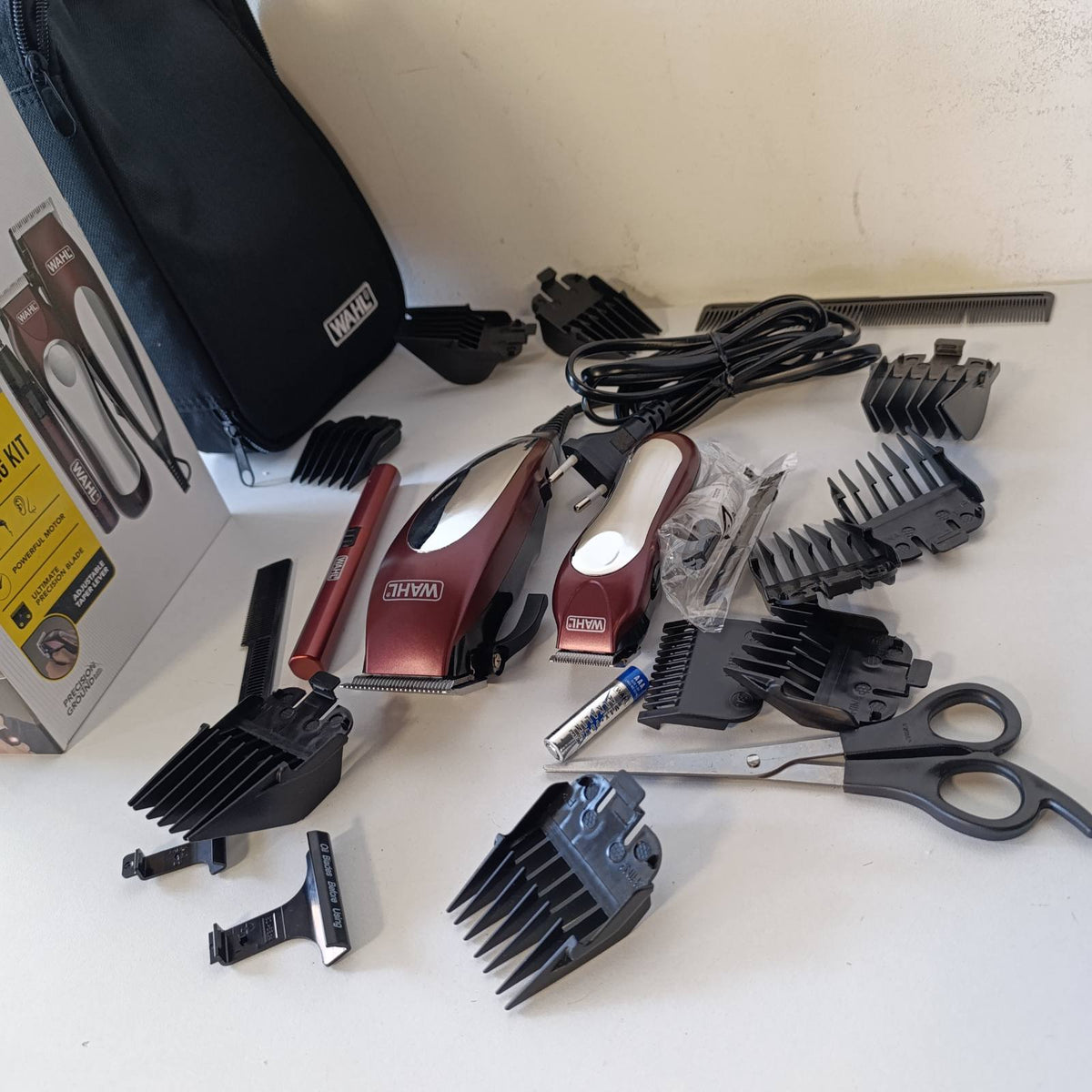 316056 - WAHL Set Dhurate për Makinë Qethëse Flokësh Home Pro Combo 3-në-1, Makinë Qethëse Flokësh për Burra, Makinë Rroje me Kabllo, Prerëse Mjekre