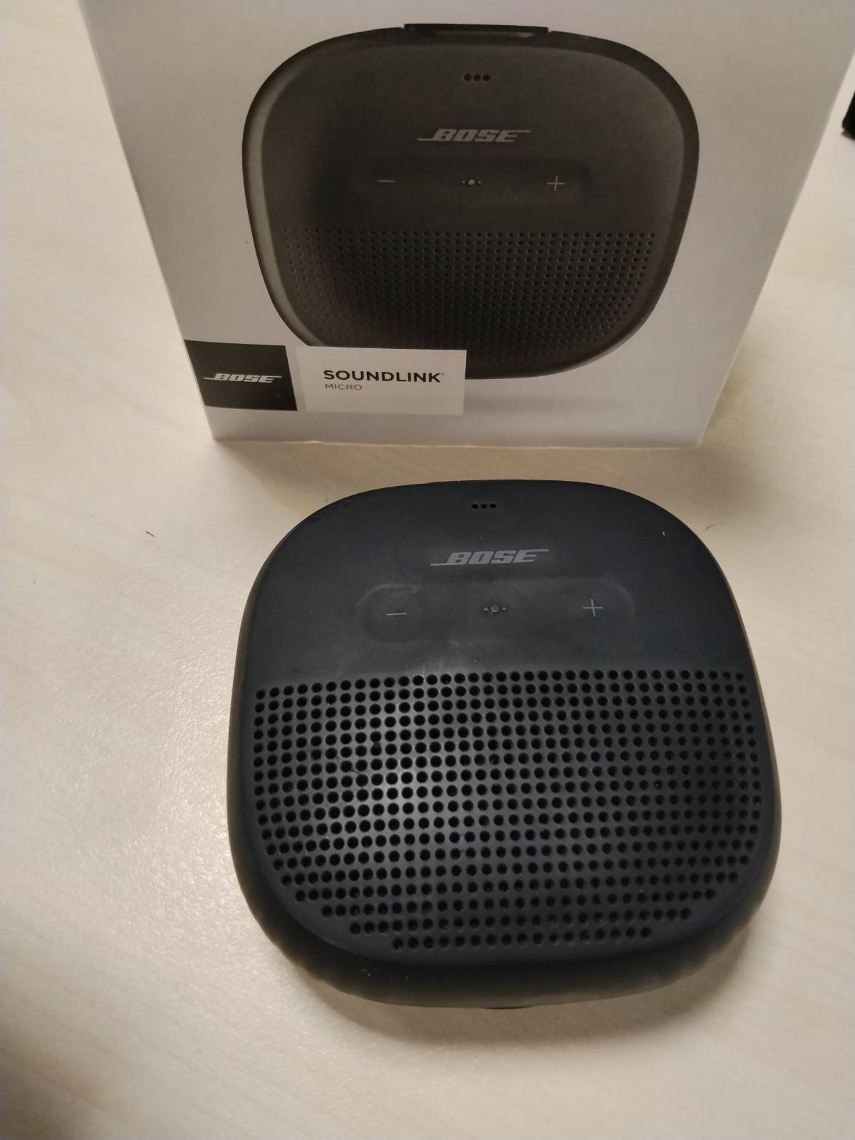308640 - BOSE Altoparlant SoundLink Micro Bluetooth, Ngjyrë e Zezë, Pesha: 0.18 kg, Kapaciteti i Baterisë: 1000 mAh, Bluetooth 4.2
