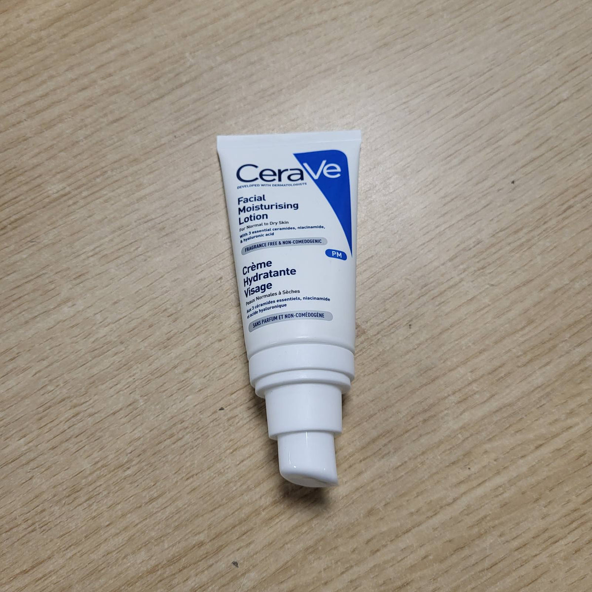 300809 - CERAVE Krem hidratues për fytyrën, 52 ml, Krem nate rigjenerues me acid hialuronik dhe 3 ceramide esenciale