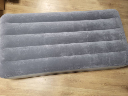 313434 - INTEX Dyshek me ajër DuraBeam për 1 person, 99x191x30 cm, kapacitet 136 KG, me pompë elektrike USB të integruar, material Fiber-Tech, për kamping dhe mysafirë (64112)