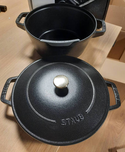 320774 - STAUB Set enësh gatimi La Cocotte, tenxhere e rrumbullakët prej gize të zezë me 2 pjesë