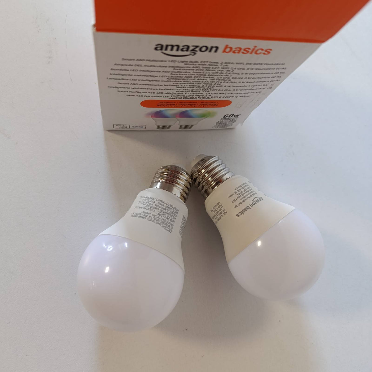 293965 - AMAZON BASICS Llambë LED inteligjente E27, 8W (ekuivalente me 60W), funksionon vetëm me Alexa, pako me 2, shumëngjyrëshe