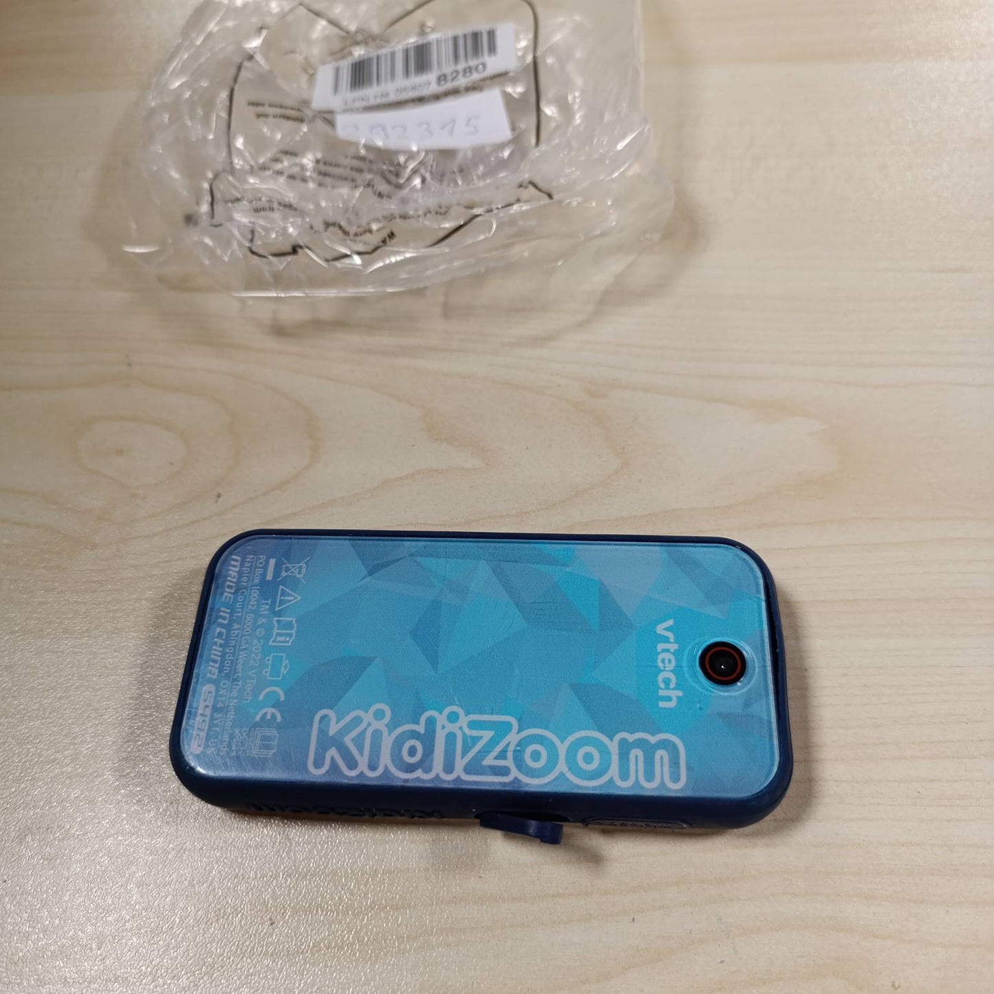 292315 - VTECH KidiZoom Snap Touch Blue, Kamera Dixhitale Portative, Foto, Selfie, Video, Ekran me Prekje me Ngjyra, MP3 Player, Bluetooth, për fëmijë 6-13 vjeç - Përmbajtje në Frëngjisht