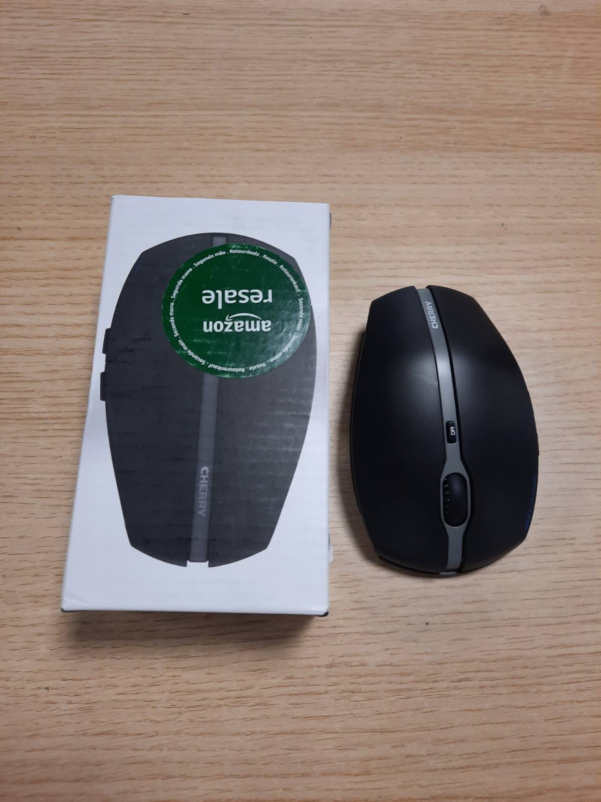 268692 - CHERRY GENTIX BT, Maus pa Tel Bluetooth, Funksion për Shumë Pajisje deri në 3, Rezolucion i Ndërrueshëm 1000/2000 DPI, Funksionon me Bateri, i Zi