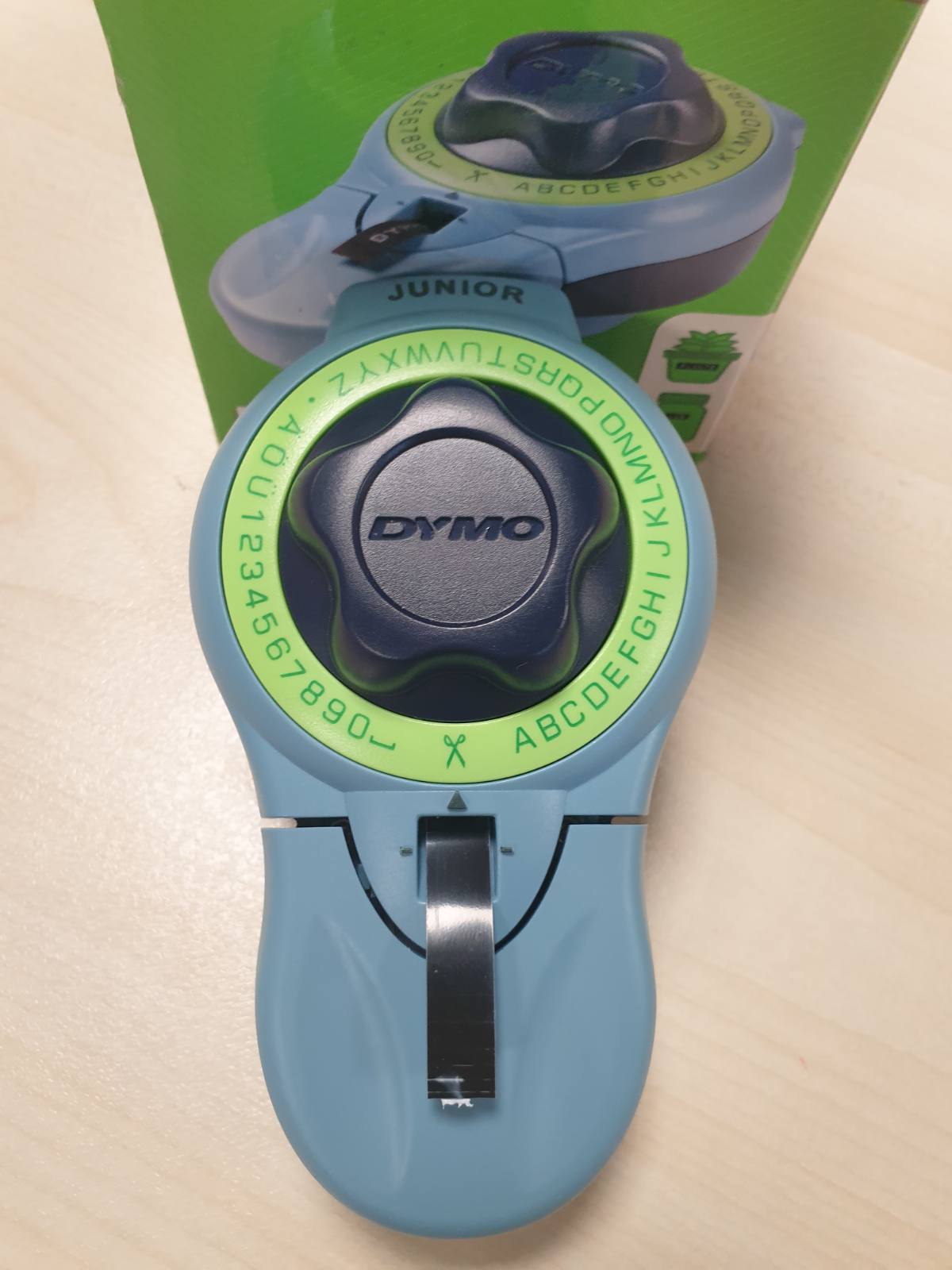 269308 - DYMO Makineri Etiketash Junior, ergonomike për përdorim të rehatshëm, për përdorim në shtëpi