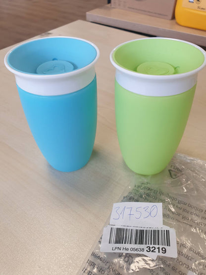 317530 - MUNCHKIN Gotë Miracle 360° Sippy për foshnje dhe fëmijë të vegjël, pako me 2, 296 ml, pa BPA, e papërshkueshme nga rrjedhjet, e sigurt për lavastovilje, për fëmijë 12 muajsh e lart, Blu/Jeshile