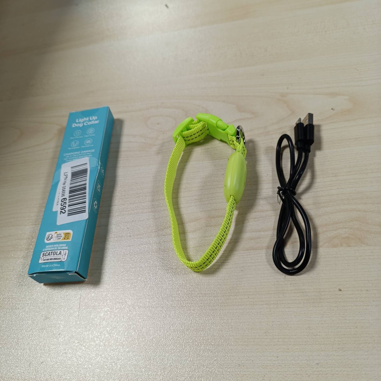 210211 - YFBRITE Jaka e ndriçuar LED për qen, e rikarikueshme me USB, XS, e rregullueshme, e qëndrueshme për mace, kelyshë, qen të vegjël, të mesëm dhe të mëdhenj (Jeshile)