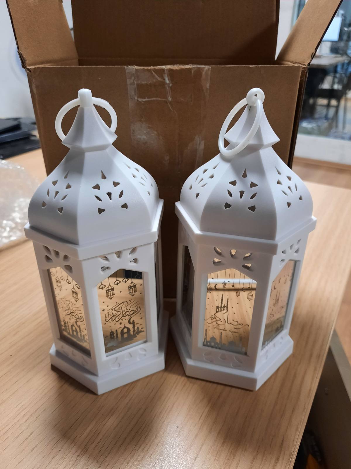 215198 - FUFRE Fener Dekorativ për Ramazan, 18 cm, me Dritë LED të Ngrohtë